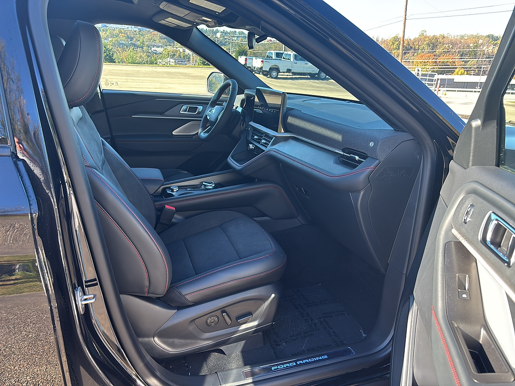 2027 Ford Explorer photo 19 of 26