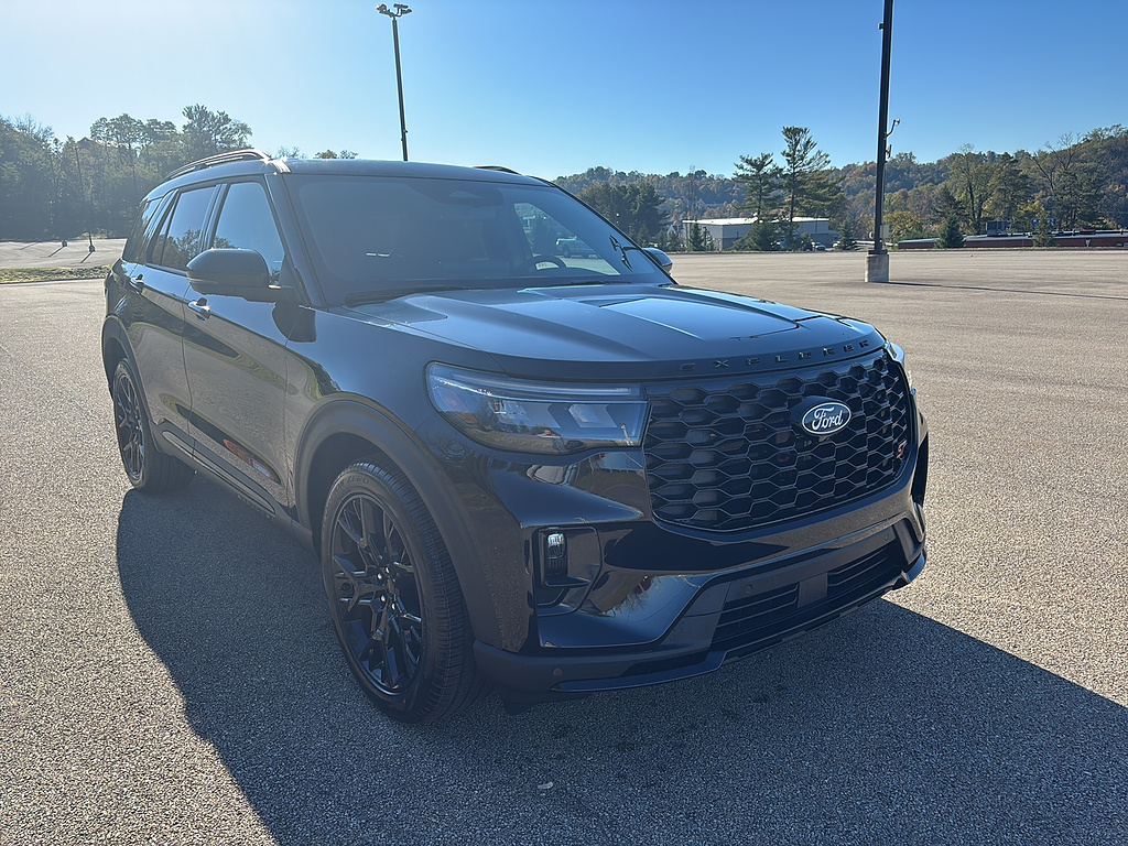 2027 Ford Explorer photo 6 of 26