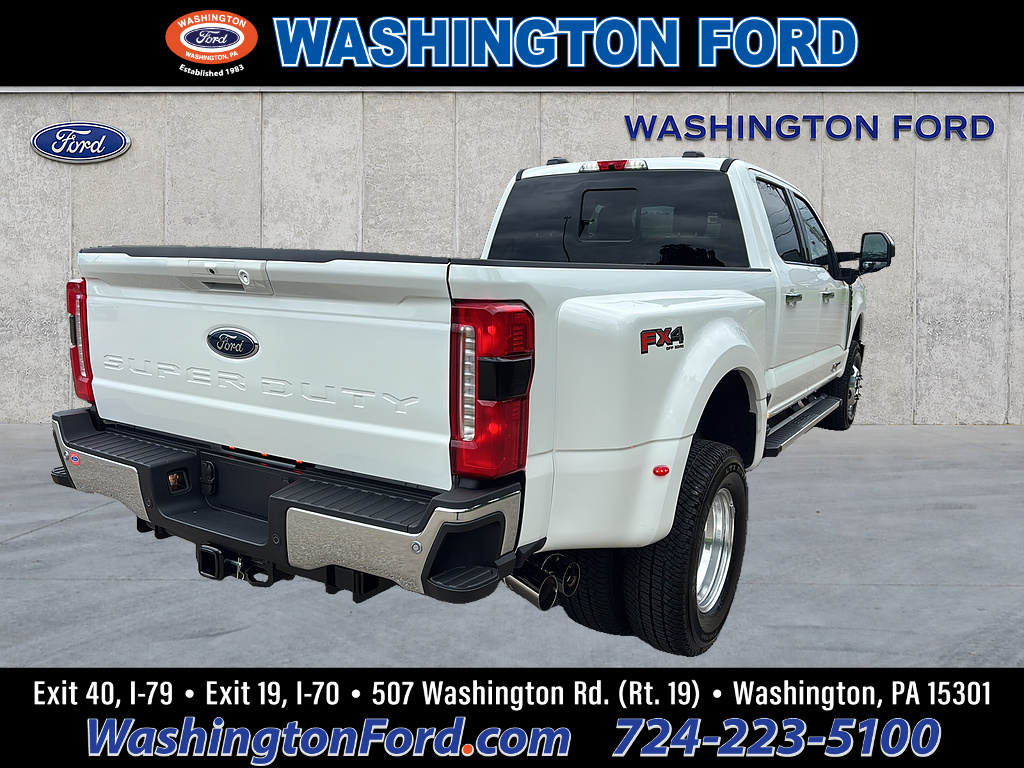 2026 Ford Super Duty F-350 DRW LARIAT Star White Metallic Tri-Coat at Washington Ford
