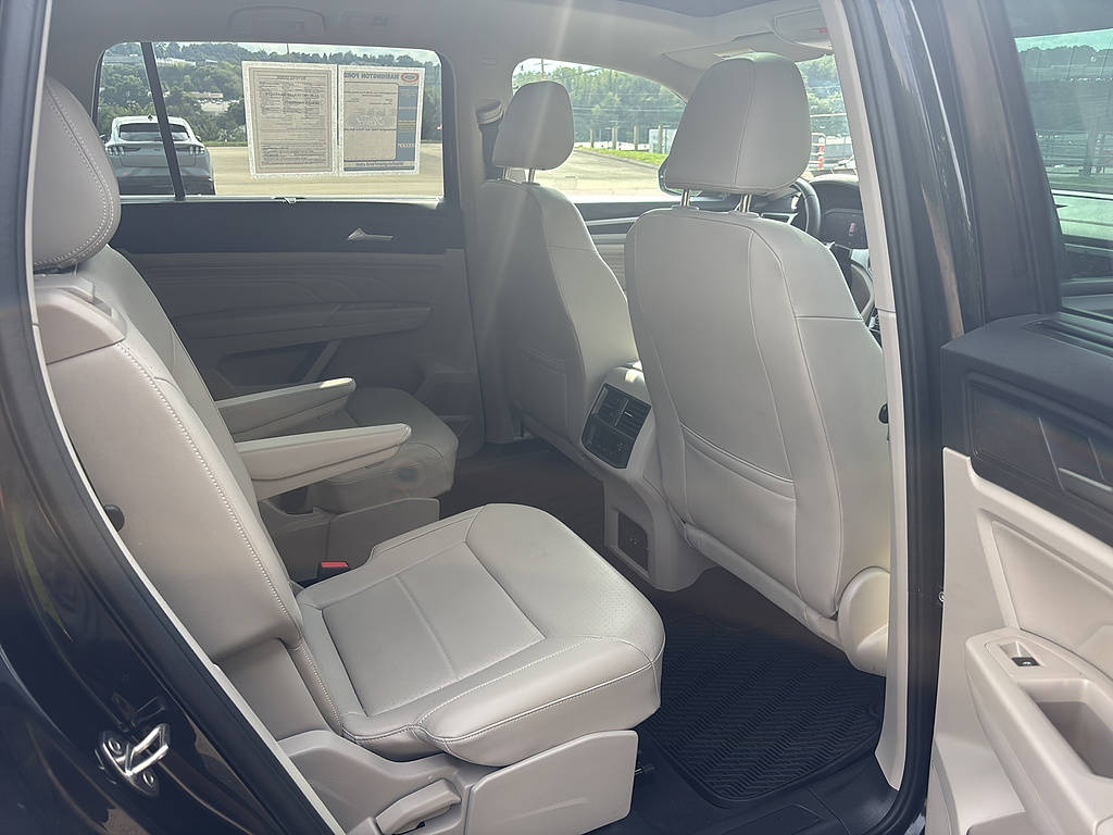 2023 Volkswagen Atlas V6 SEL R-Line Black 4Motion Deep Black Pearl at Diehl Automotive
