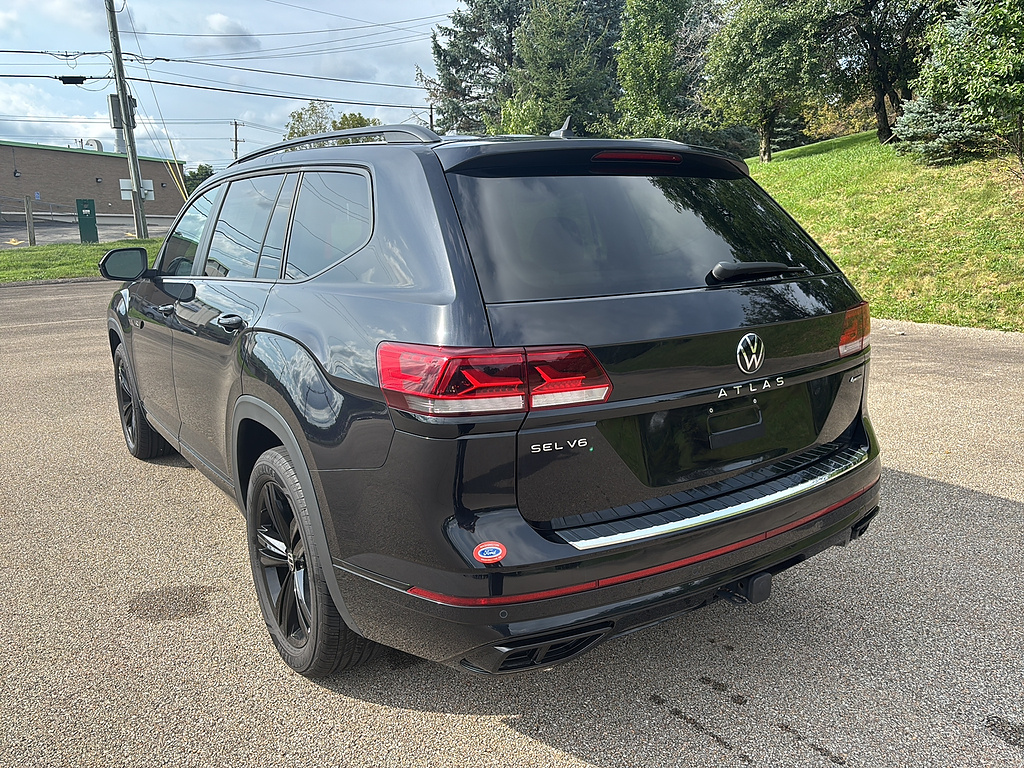 2023 Volkswagen Atlas V6 SEL R-Line Black 4Motion Deep Black Pearl at Diehl Automotive
