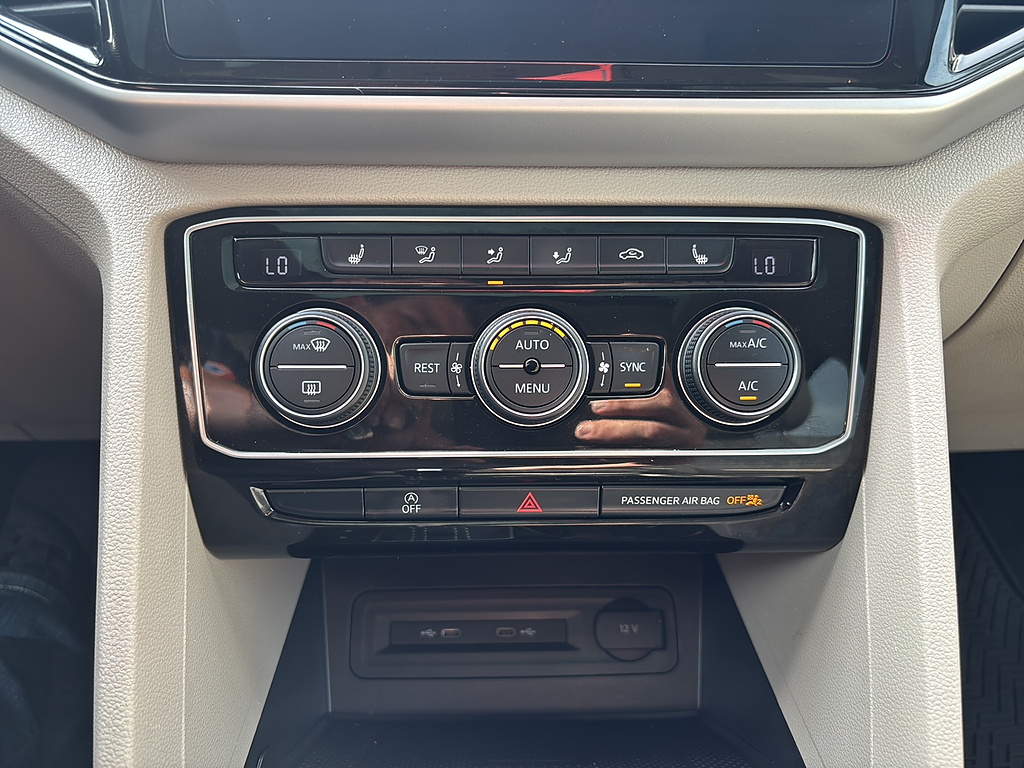 2023 Volkswagen Atlas V6 SEL R-Line Black 4Motion Deep Black Pearl at Diehl Automotive