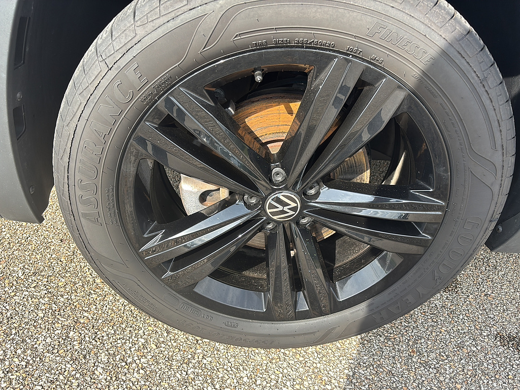 2023 Volkswagen Atlas V6 SEL R-Line Black 4Motion Deep Black Pearl at Diehl Automotive
