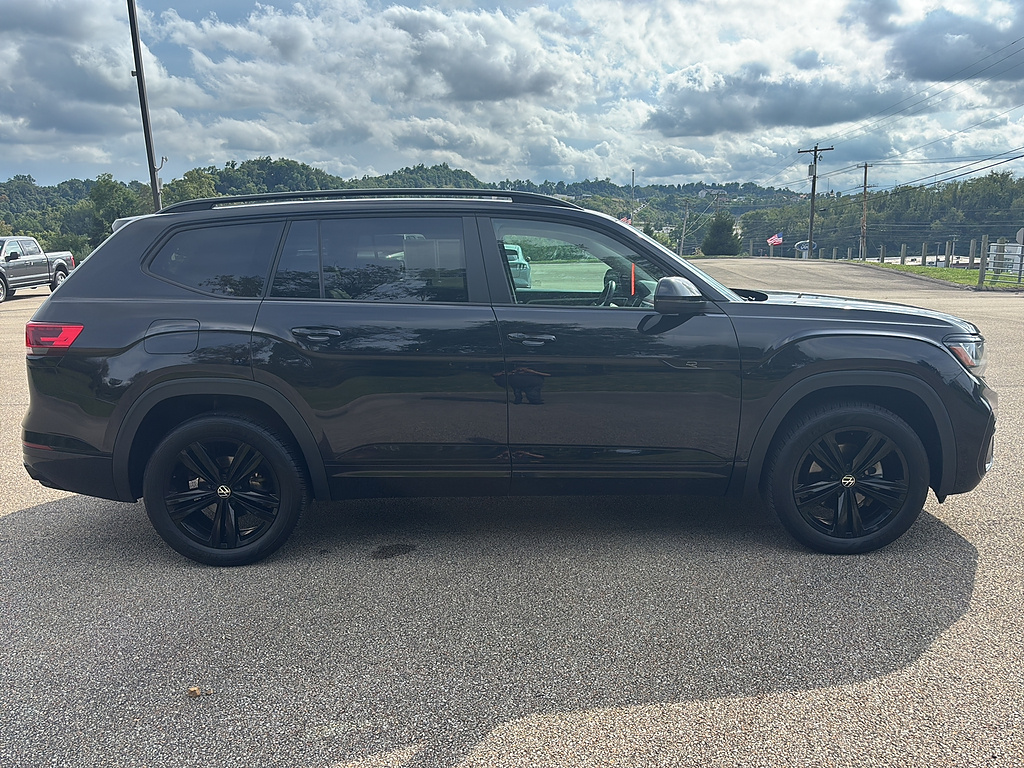 2023 Volkswagen Atlas V6 SEL R-Line Black 4Motion Deep Black Pearl at Diehl Automotive