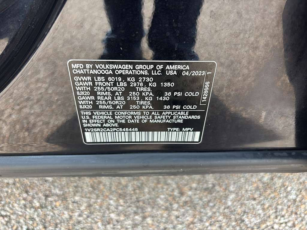 2023 Volkswagen Atlas V6 SEL R-Line Black 4Motion Deep Black Pearl at Diehl Automotive
