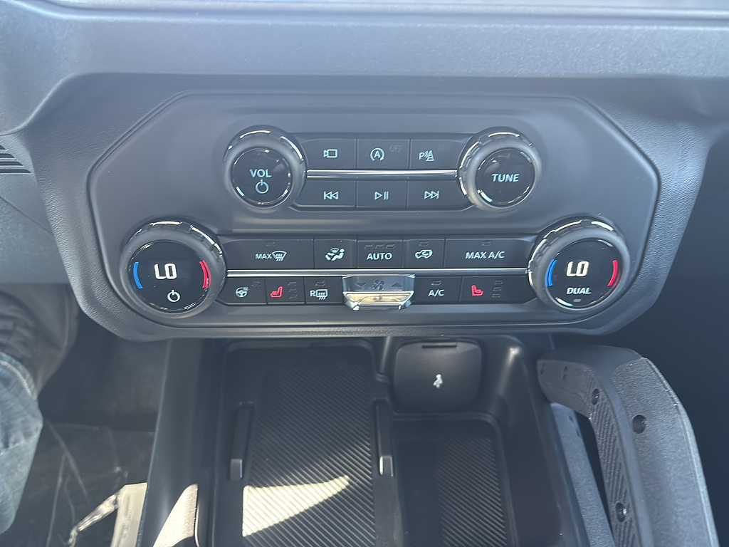 2026 Ford Bronco photo 23 of 26