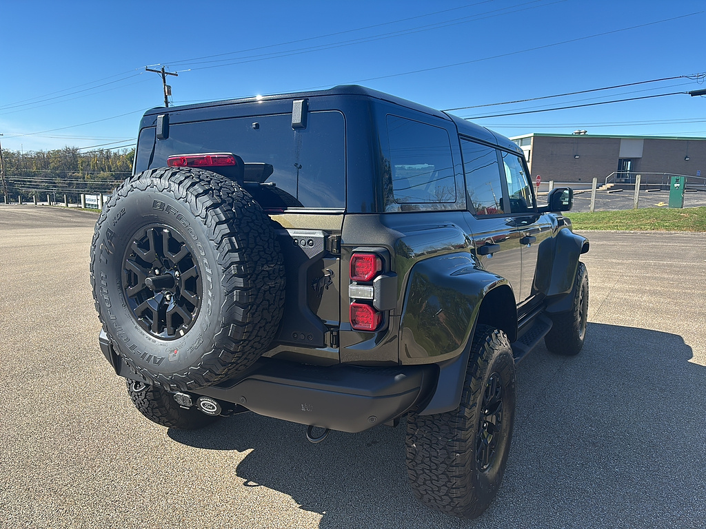 2026 Ford Bronco photo 4 of 26