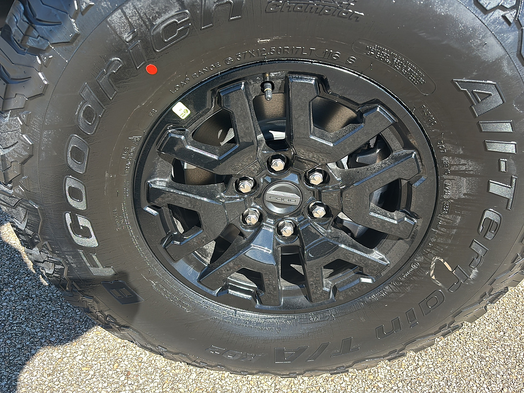 2026 Ford Bronco photo 9 of 26