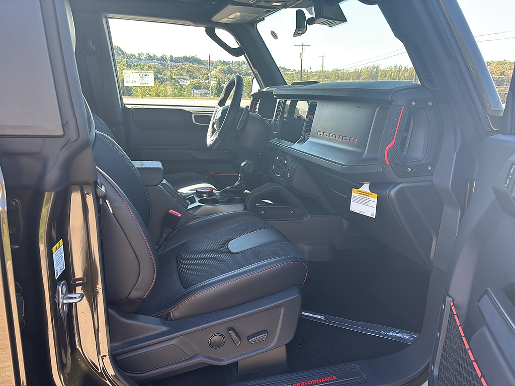2026 Ford Bronco photo 19 of 26
