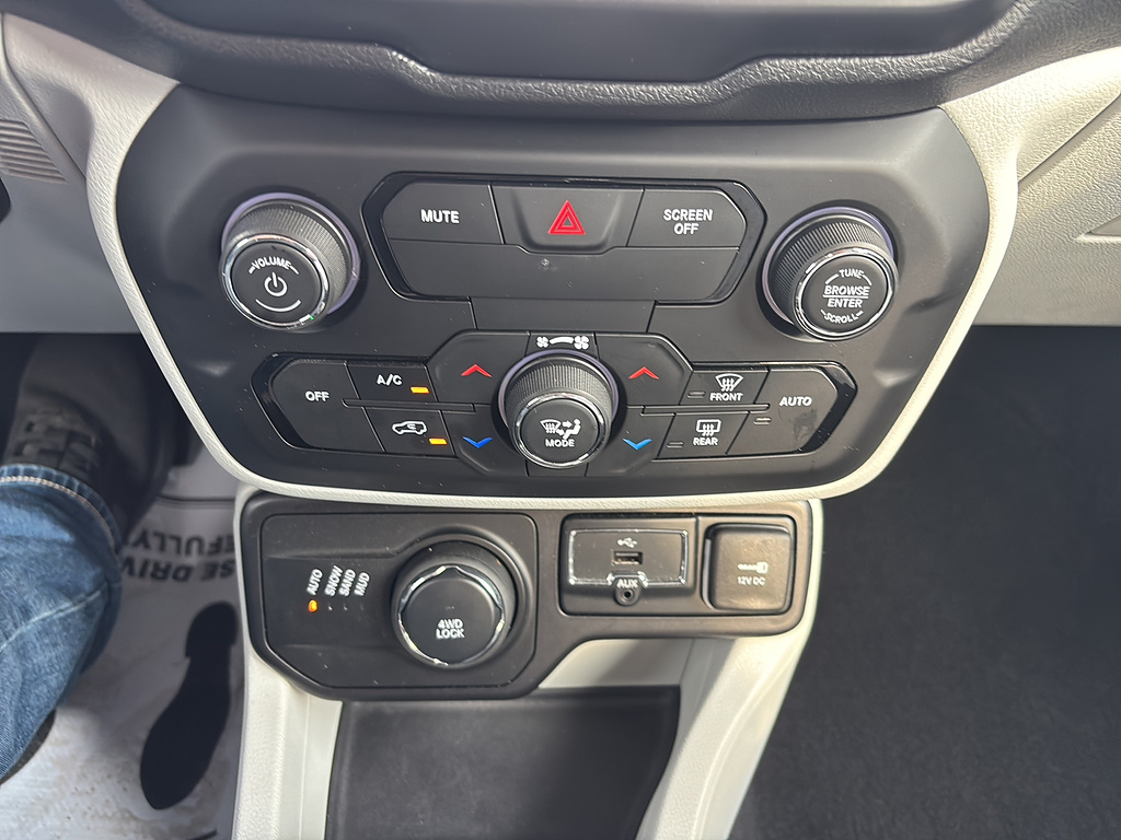 2018 Jeep Renegade Limited Alpine White at Baglier Buick GMC Mazda