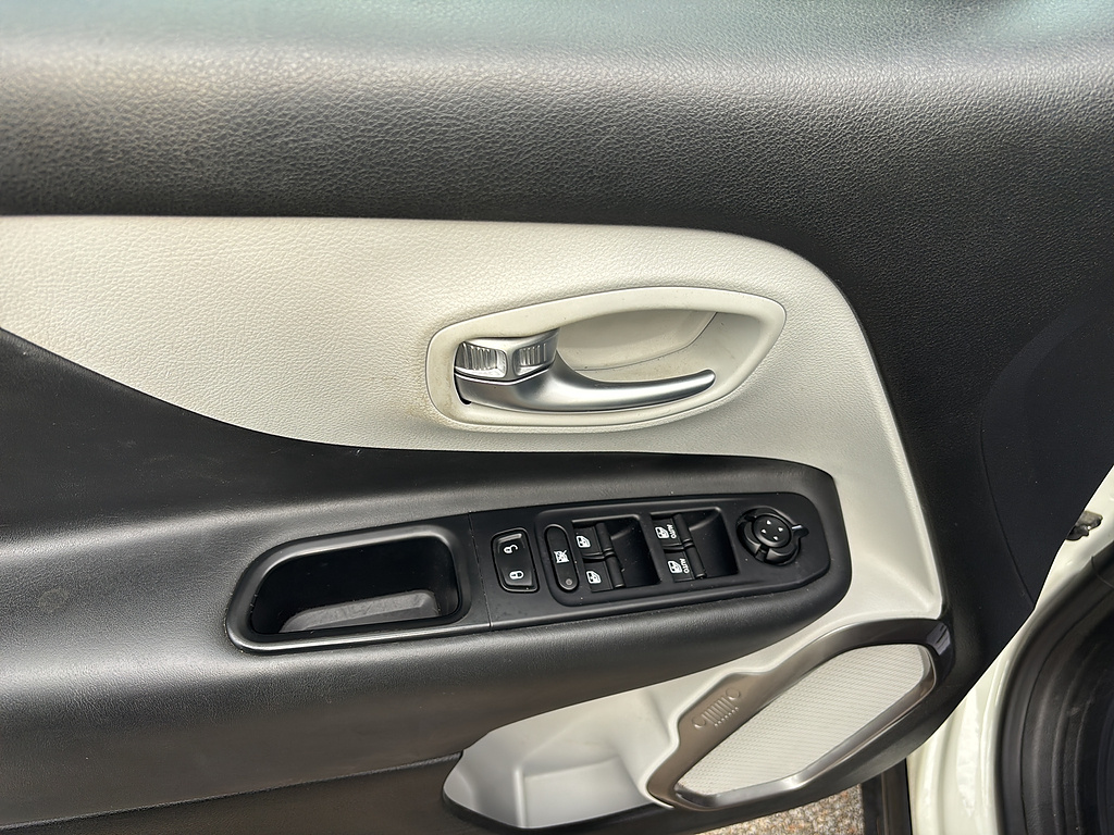 2018 Jeep Renegade Limited Alpine White at Baglier Buick GMC Mazda