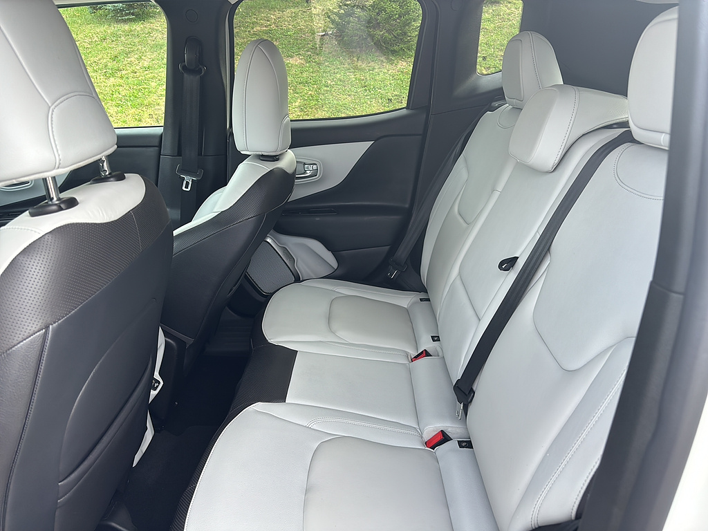 2018 Jeep Renegade Limited Alpine White at Baglier Buick GMC Mazda