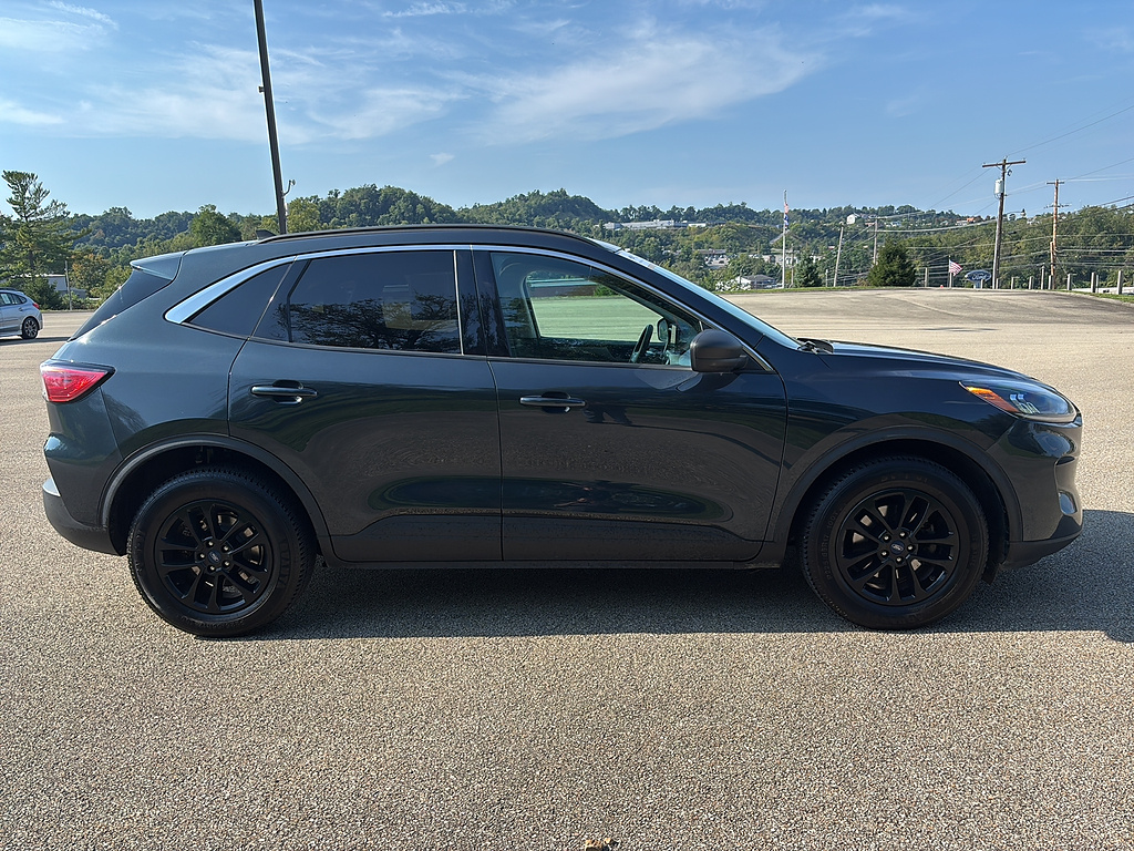 2022 Ford Escape SE Stone Blue at Washington Ford