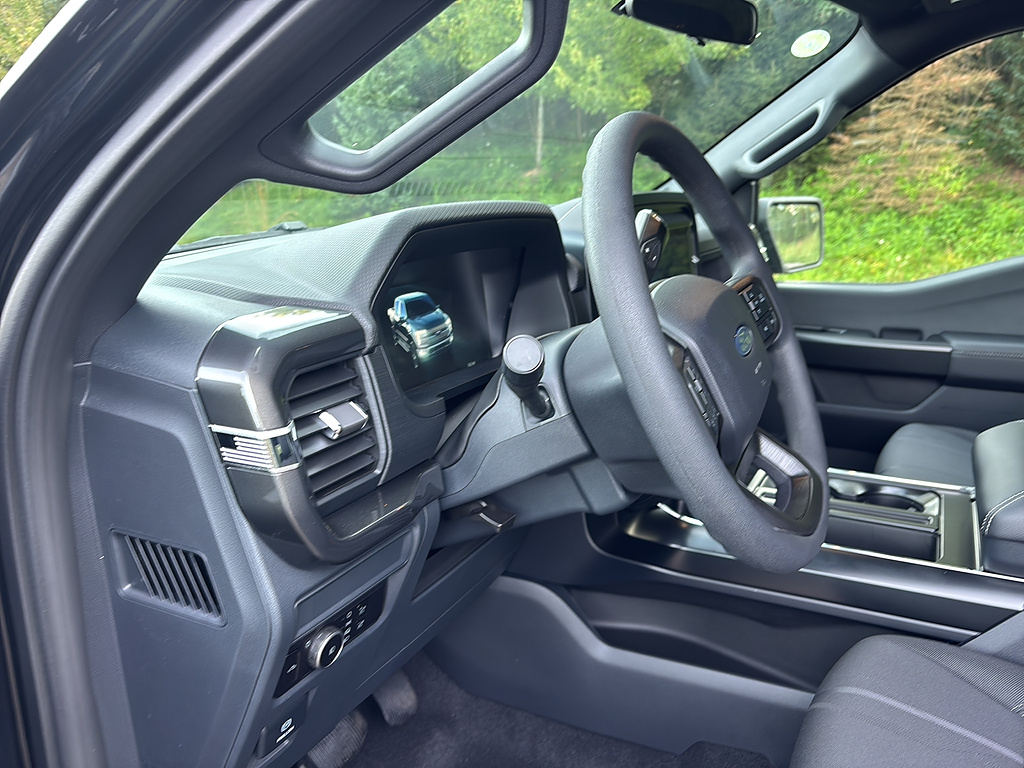 2026 Ford F-150 photo 12 of 26
