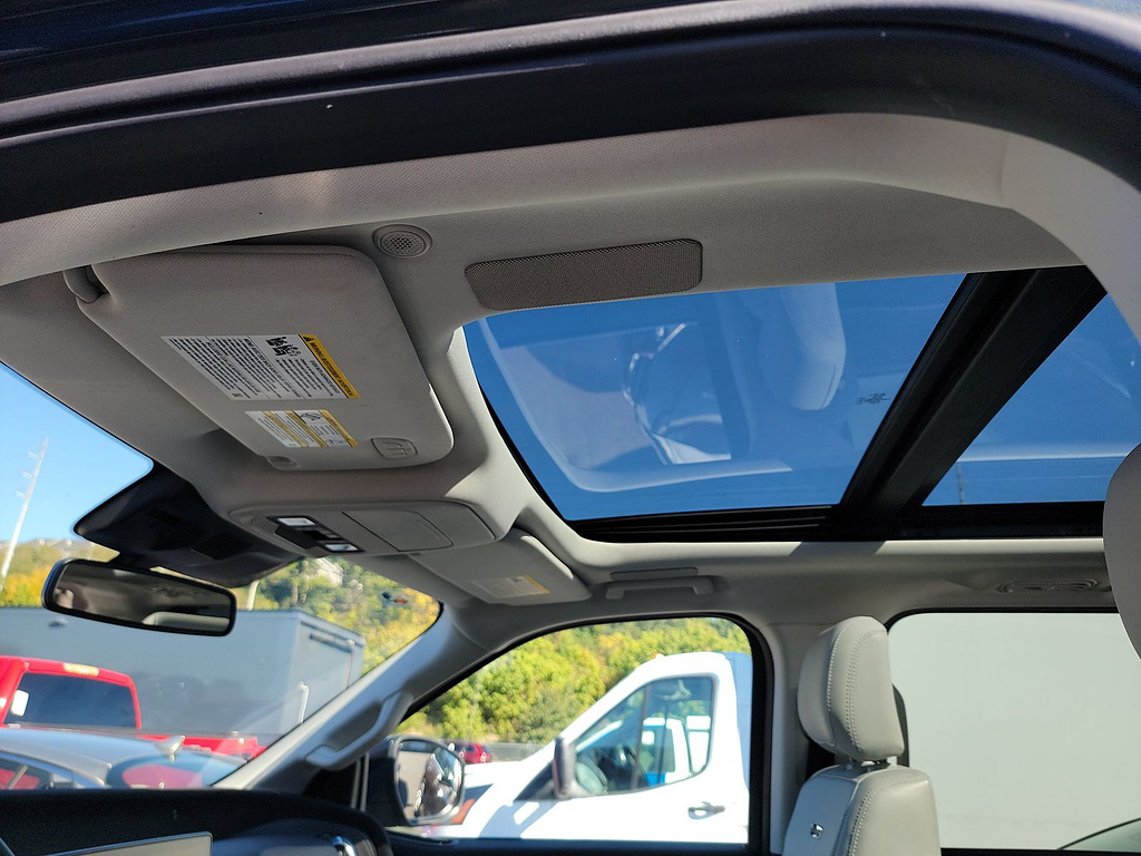 2025 Ford Expedition photo 18 of 18