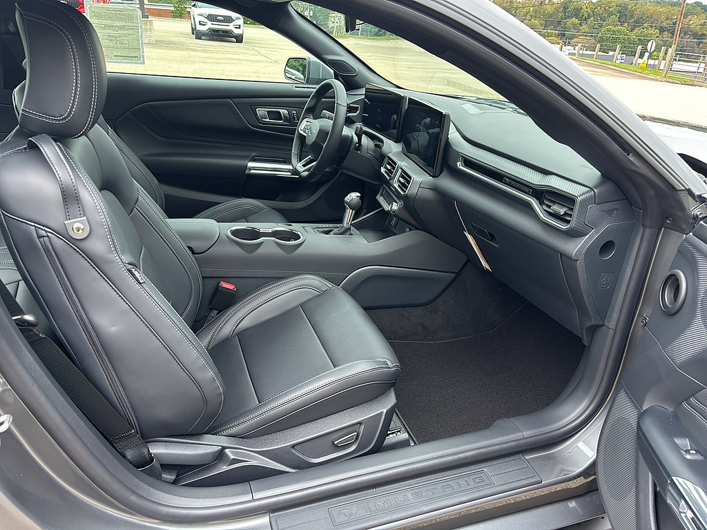 2026 Ford Mustang photo 17 of 24