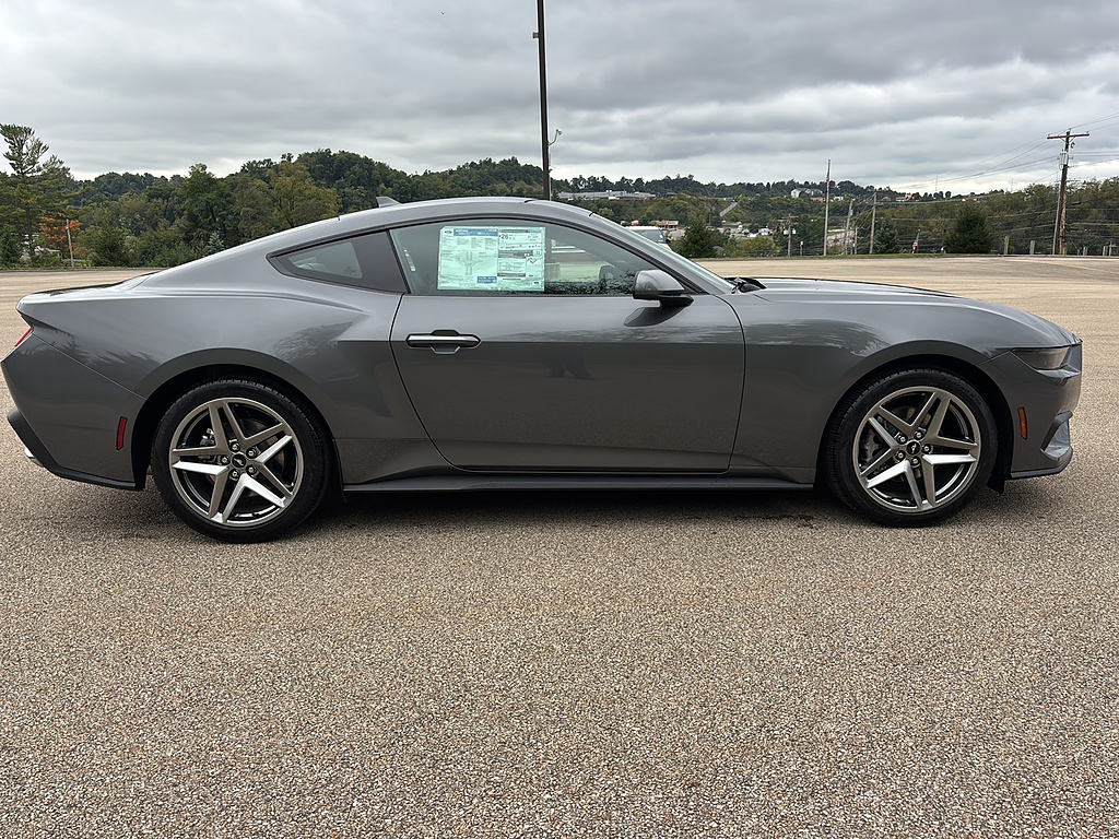 2026 Ford Mustang photo 5 of 24