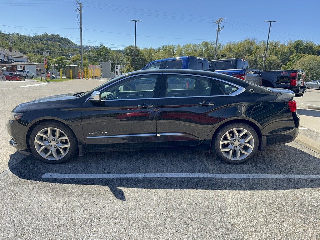 2015 Chevrolet Impala photo 2 of 5