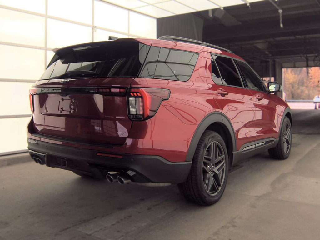 2026 Ford Explorer photo 5 of 17
