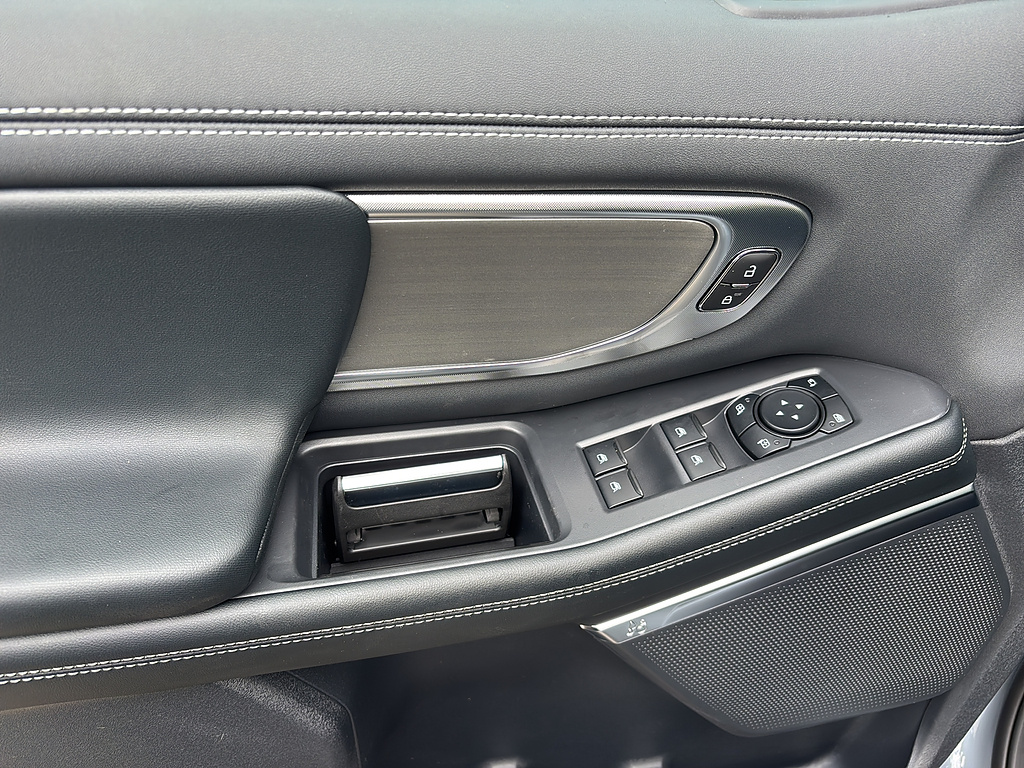 2027 Ford Expedition Max MAX Platinum Glacier Gray Metallic Tri-Coat at Lake View Ford