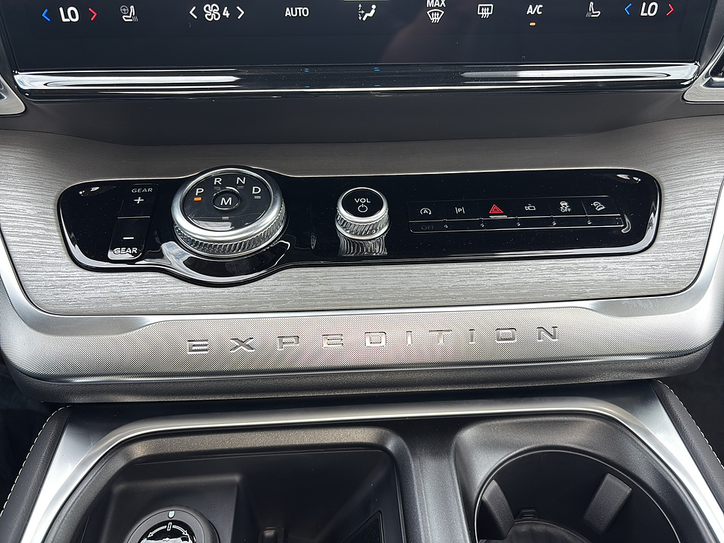 2027 Ford Expedition Max MAX Platinum Glacier Gray Metallic Tri-Coat at Lake View Ford
