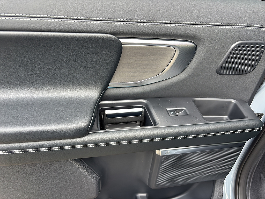 2027 Ford Expedition Max MAX Platinum Glacier Gray Metallic Tri-Coat at Lake View Ford
