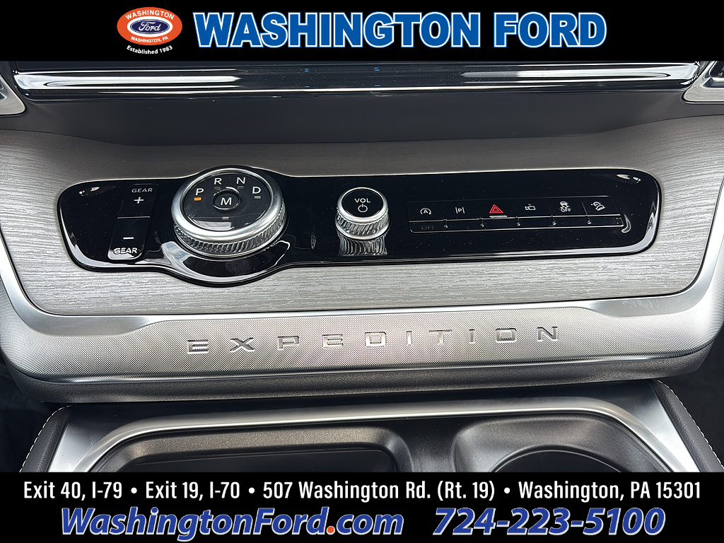 2027 Ford Expedition Max MAX Platinum Glacier Gray Metallic Tri-Coat at Woltz & Wind Ford