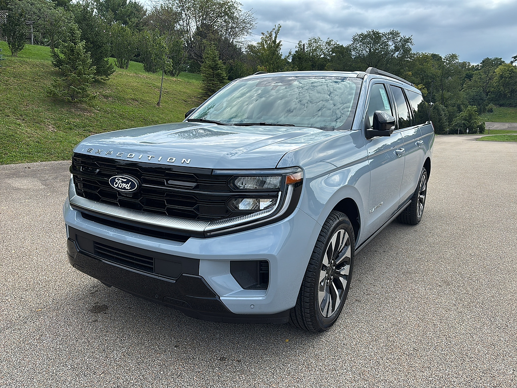 2027 Ford Expedition Max MAX Platinum Glacier Gray Metallic Tri-Coat at Lake View Ford
