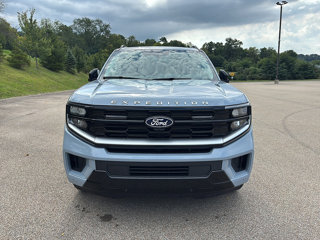 2027 Ford Expedition Max MAX Platinum Glacier Gray Metallic Tri-Coat at Lake View Ford