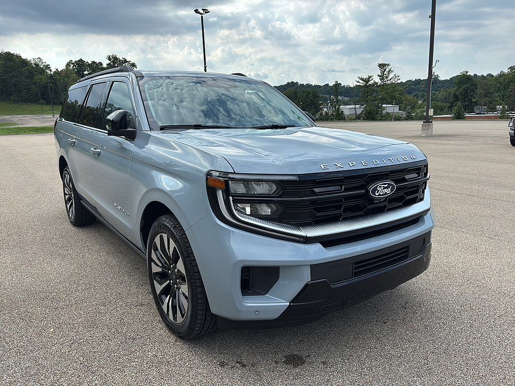 2027 Ford Expedition Max MAX Platinum Glacier Gray Metallic Tri-Coat at Lake View Ford