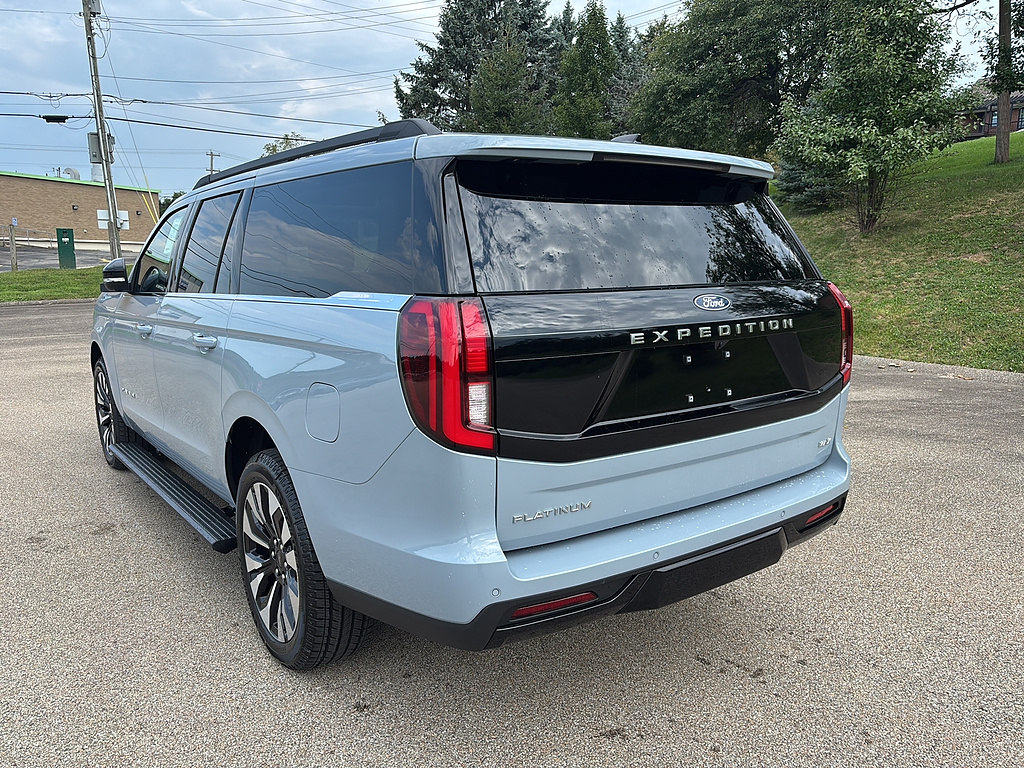 2027 Ford Expedition Max MAX Platinum Glacier Gray Metallic Tri-Coat at Lake View Ford