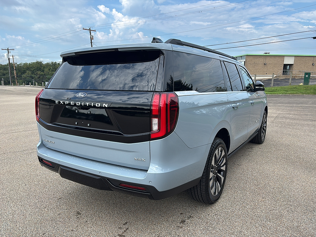 2027 Ford Expedition Max MAX Platinum Glacier Gray Metallic Tri-Coat at Lake View Ford