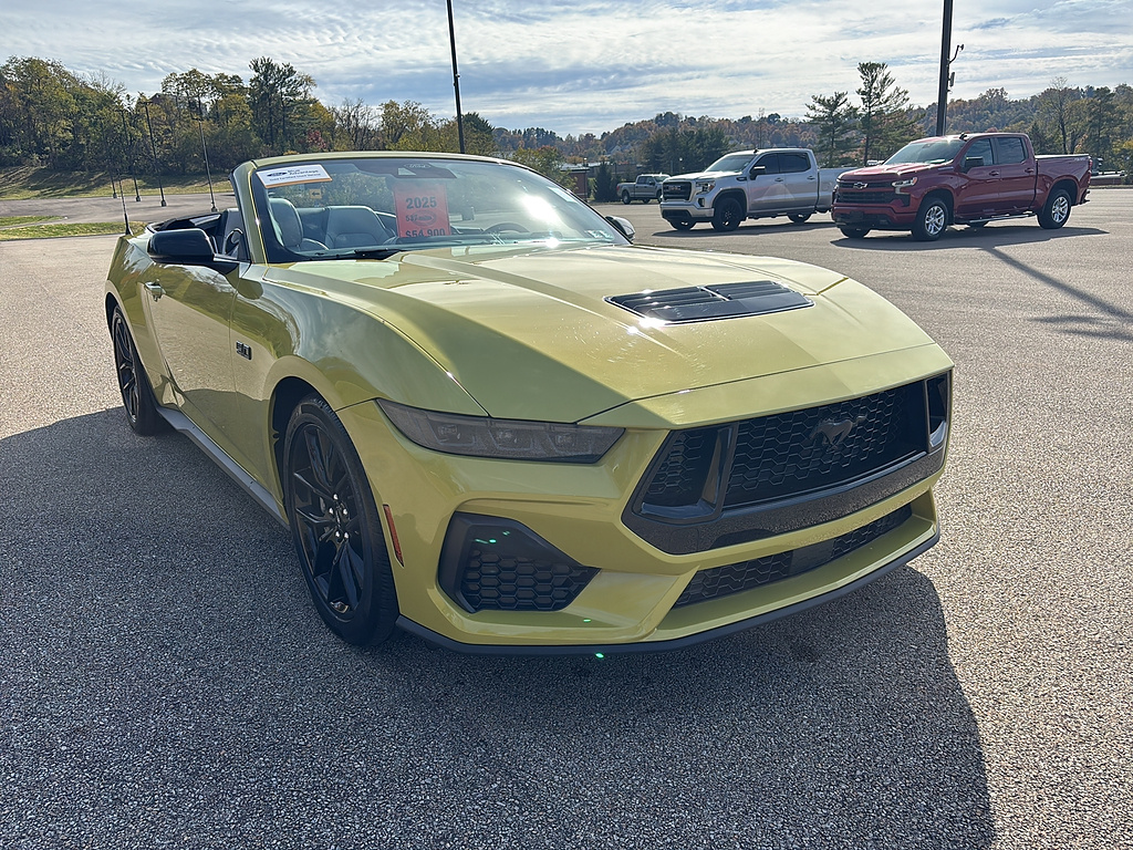 2025 Ford Mustang photo 7 of 26