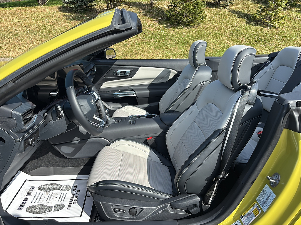 2025 Ford Mustang photo 12 of 26
