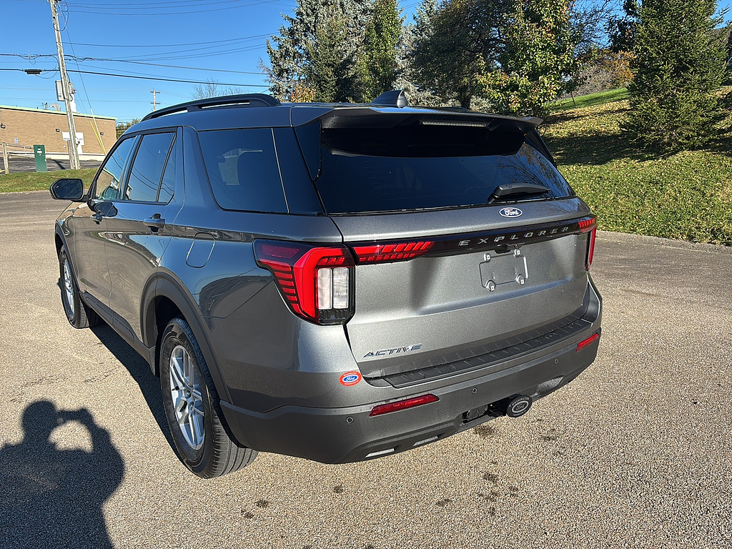2027 Ford Explorer photo 2 of 26