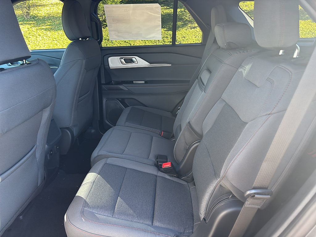 2027 Ford Explorer photo 15 of 26