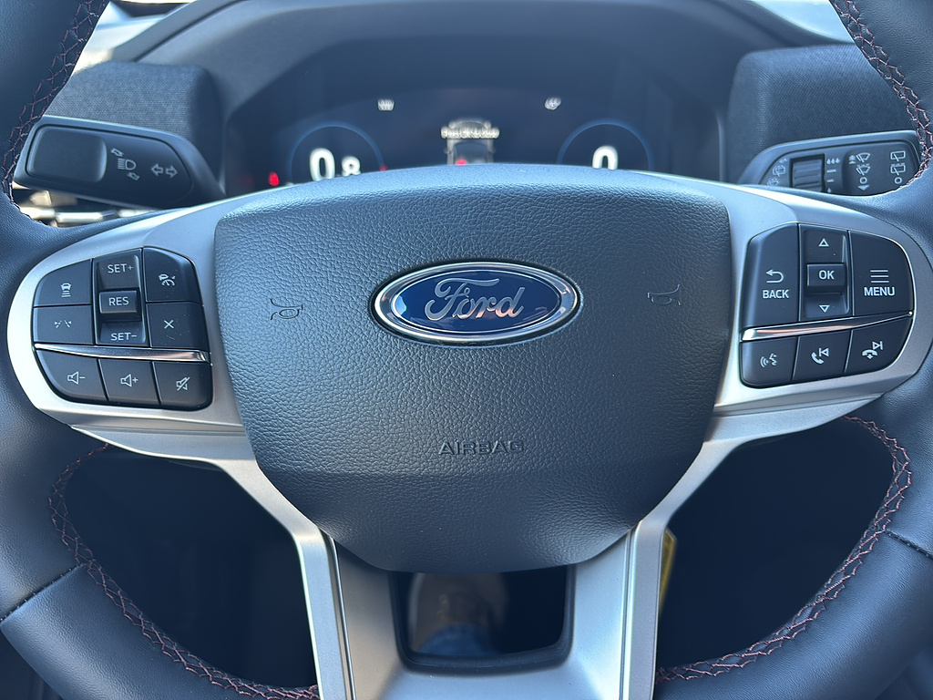 2027 Ford Explorer photo 25 of 26