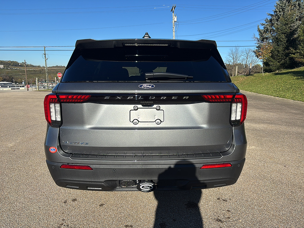 2027 Ford Explorer photo 3 of 26
