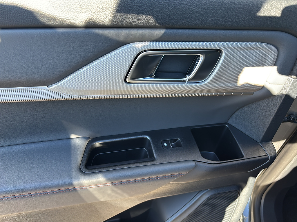 2027 Ford Explorer photo 16 of 26