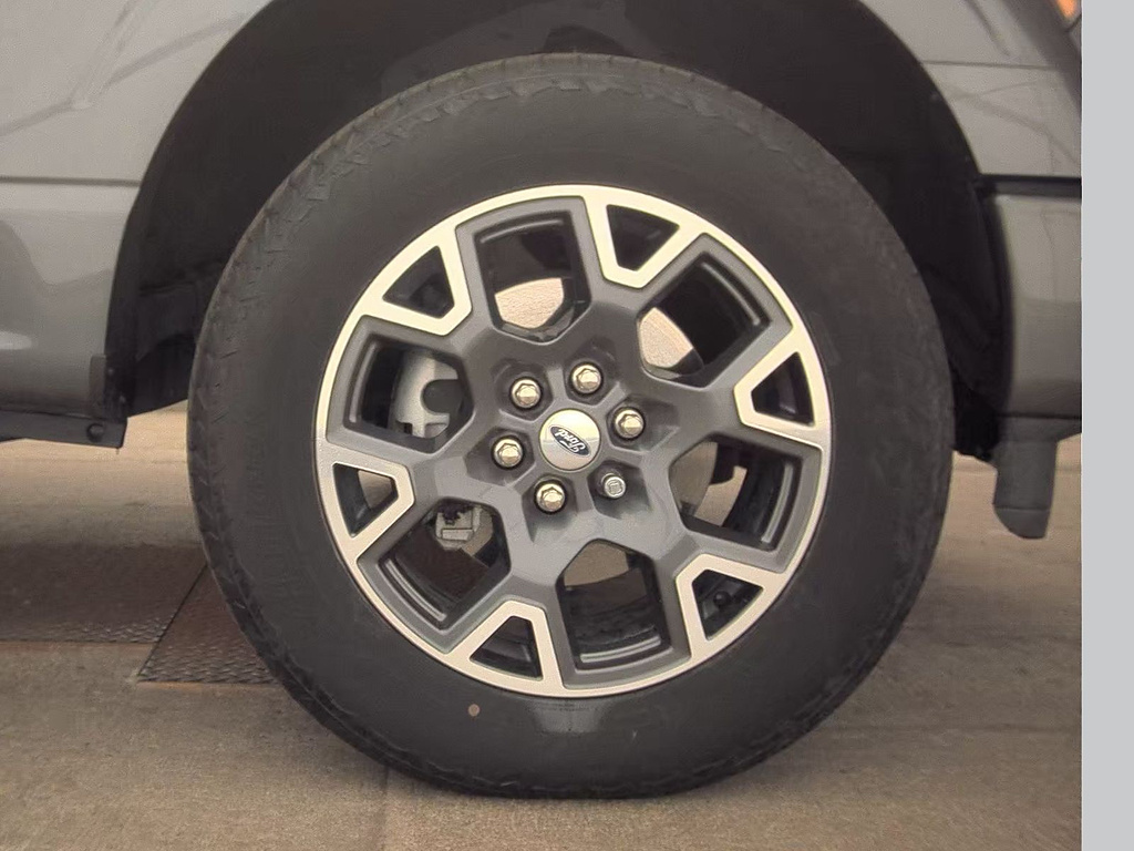 2024 Ford F-150 photo 9 of 14
