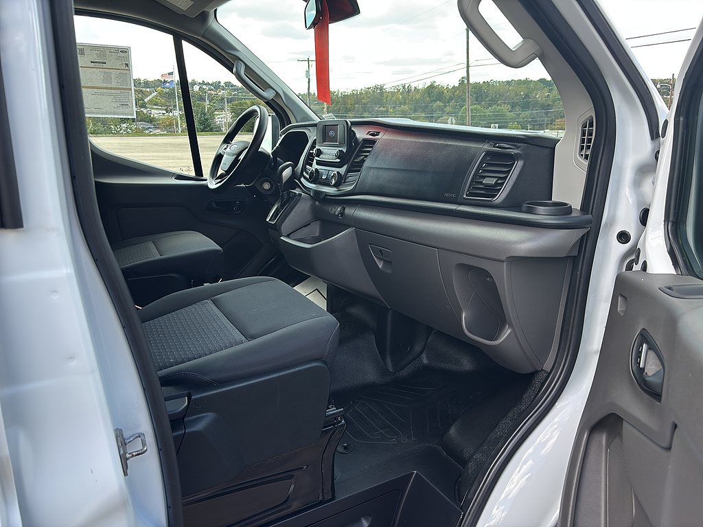 2025 Ford Transit Cargo Van photo 18 of 25