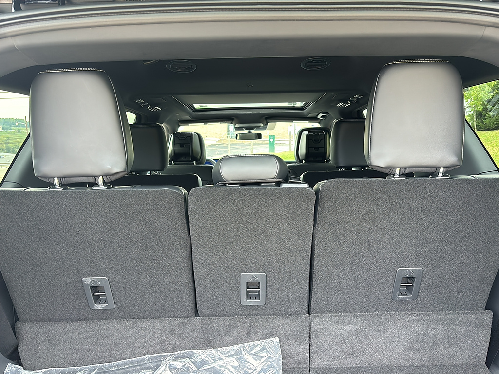 2027 Ford Expedition Platinum Agate Black at Washington Ford