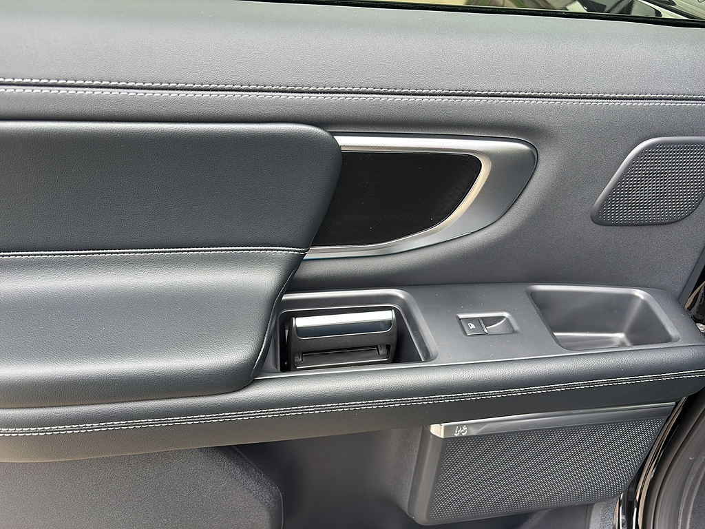 2027 Ford Expedition Platinum Agate Black at Washington Ford