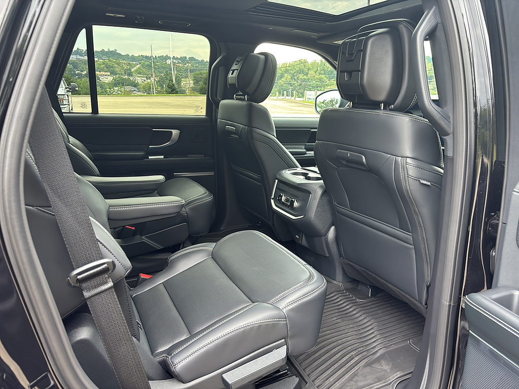 2027 Ford Expedition Platinum Agate Black at Washington Ford