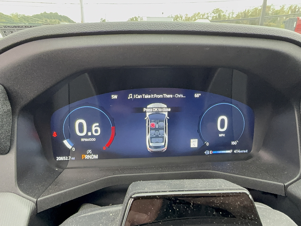 2025 Ford Explorer photo 5 of 5