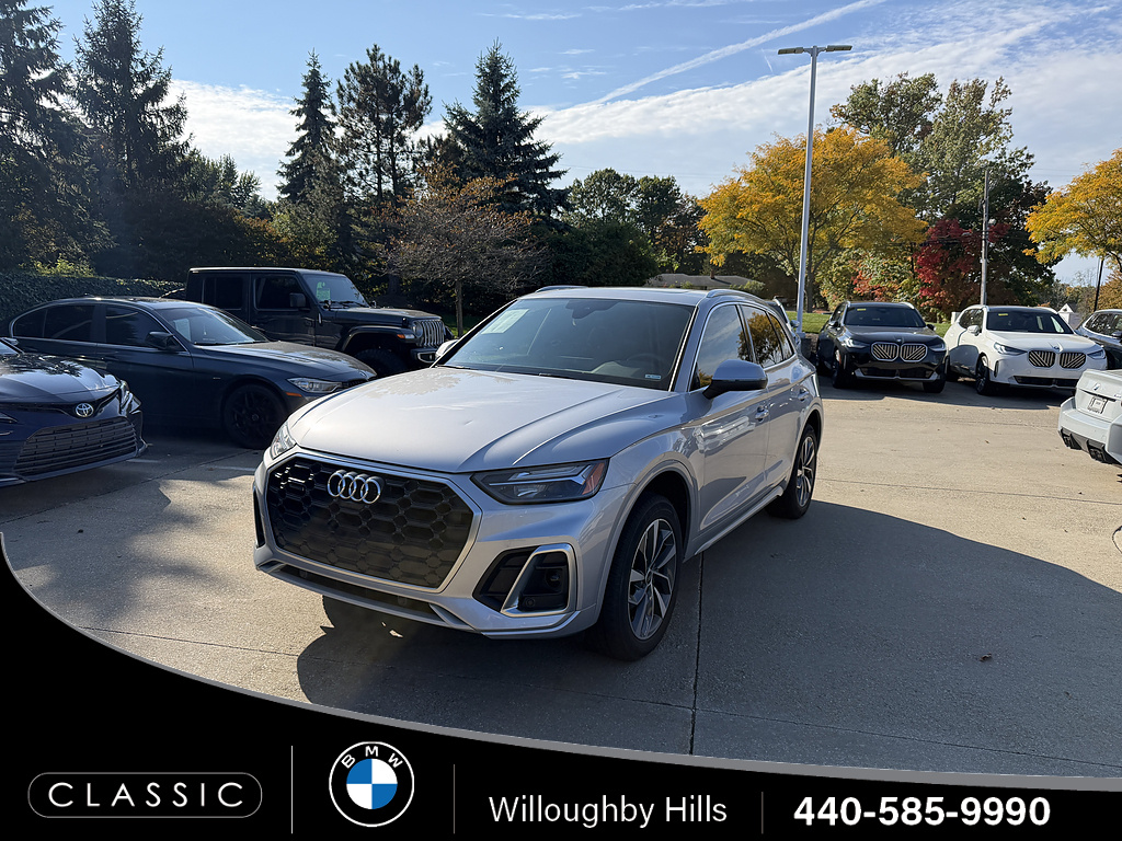 Florett Silver Metallic 2022 Audi Q5 SUV / Crossover All-Wheel Drive 7-Speed Automatic