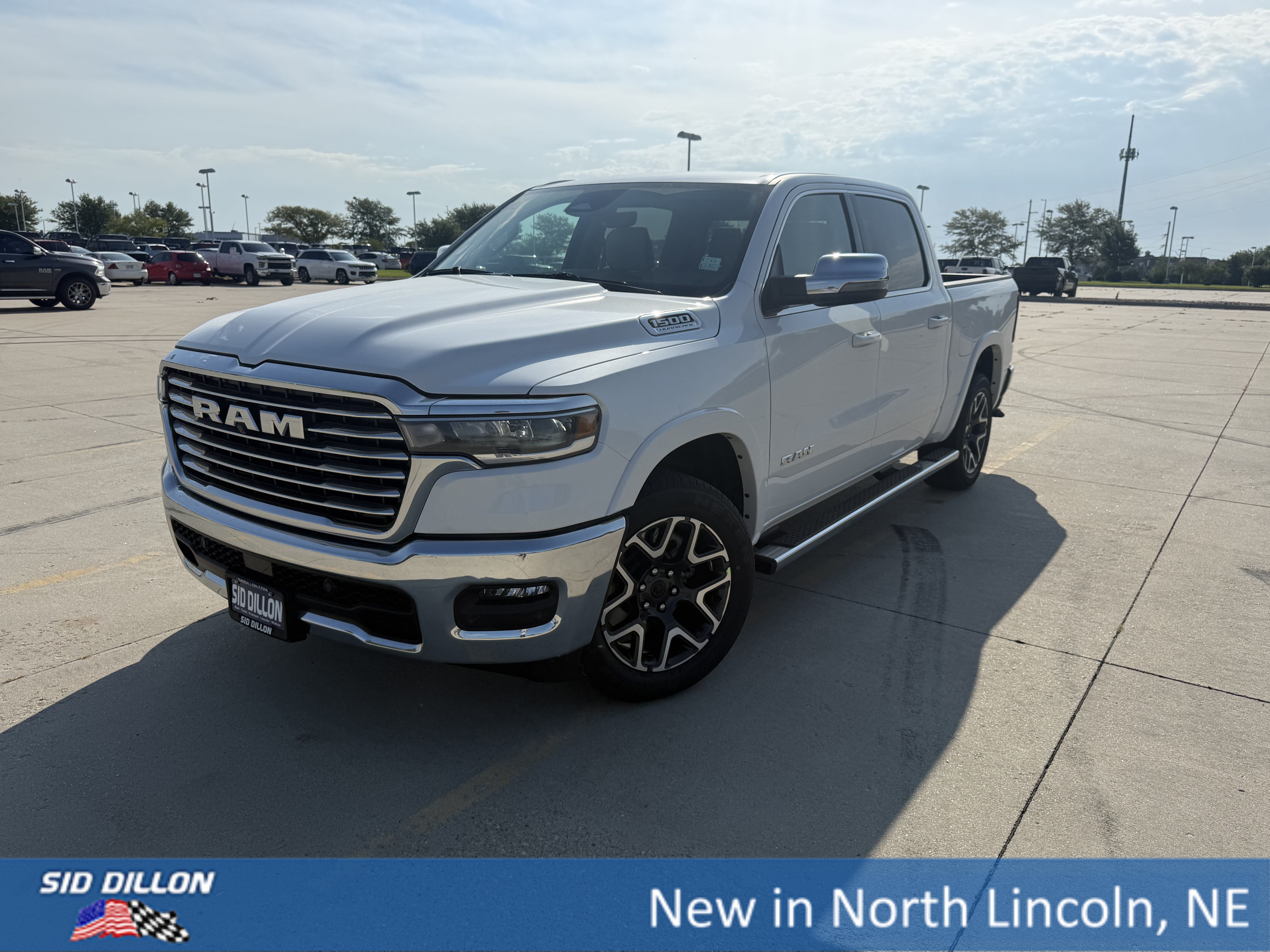 2027 RAM 1500 4WD CREW 5'7