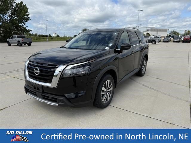 Black 2025 Nissan Pathfinder SUV / Crossover Front-Wheel Drive 9-Speed Automatic