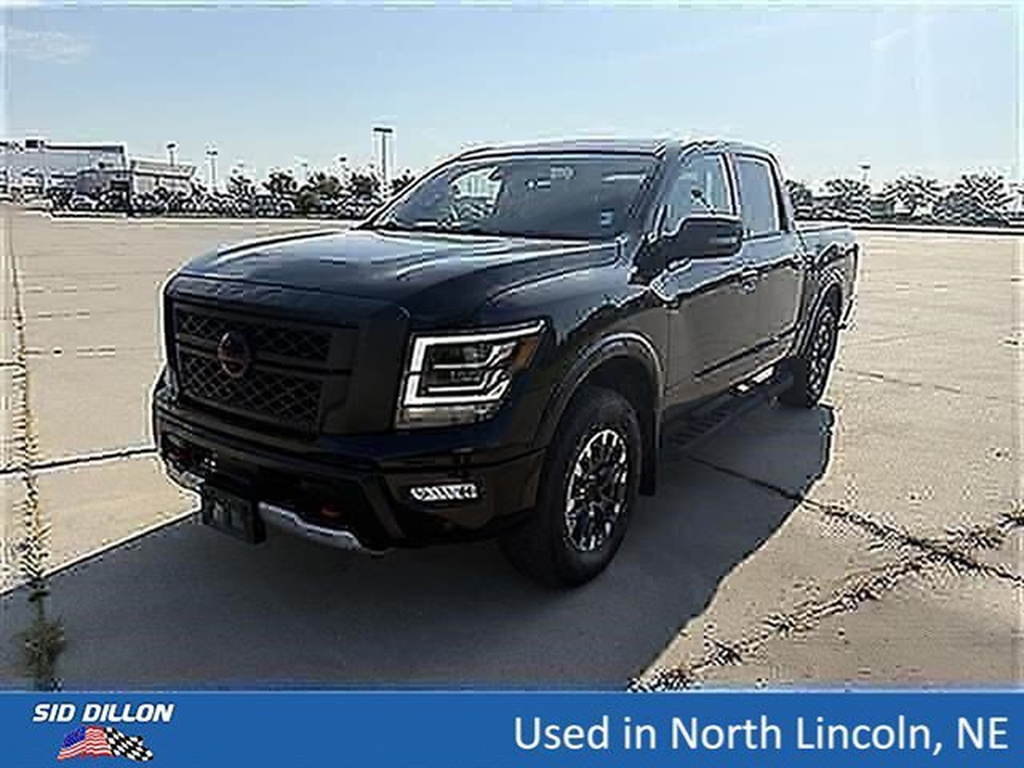 Super Black 2024 Nissan Titan Pickup Truck Four-Wheel Drive 9-Speed Automatic