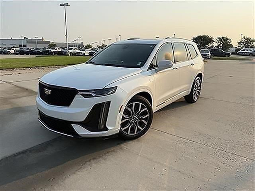 Crystal White Tricoat 2021 Cadillac XT6 SUV / Crossover Four-Wheel Drive 9-Speed Automatic